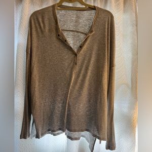 Aerie long sleeve gray Henley, size medium